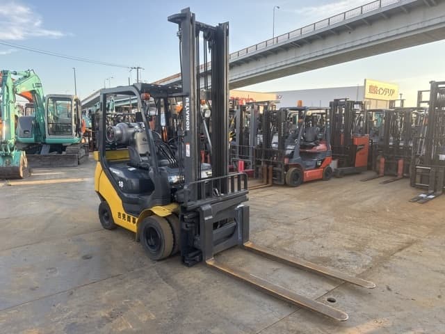 Forklift — Auction (lot 8457-12001)