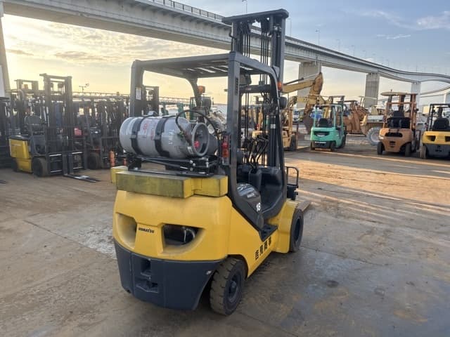 Forklift — Auction (lot 8457-12001)