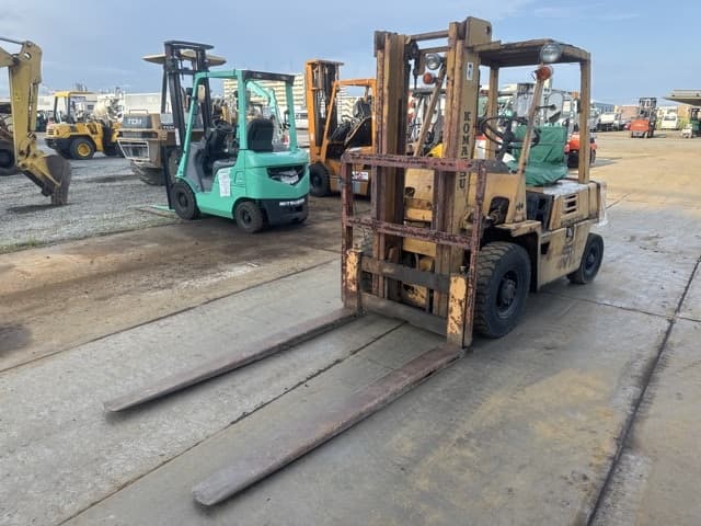 Forklift — Auction (lot 8457-12004)