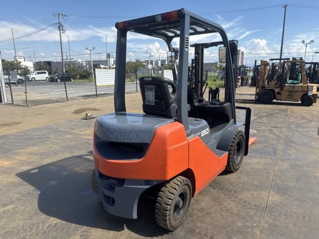 Forklift — Auction (lot 8457-12006)