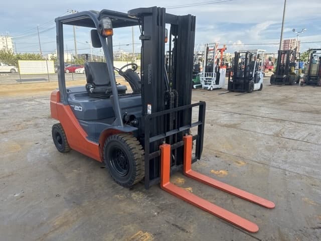 Forklift — Auction (lot 8457-12007)