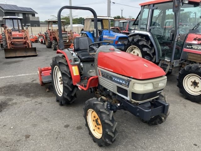 Tractor — Auction (lot 8457-1201)
