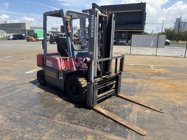 Forklift — Auction (lot 8457-12012)