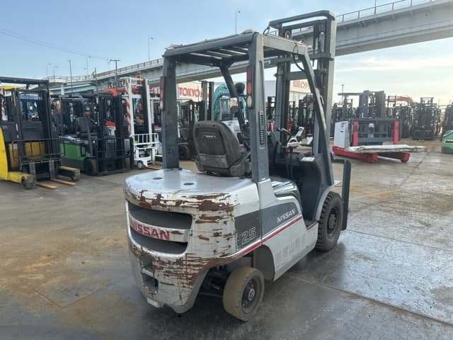 Forklift — Auction (lot 8457-12014)