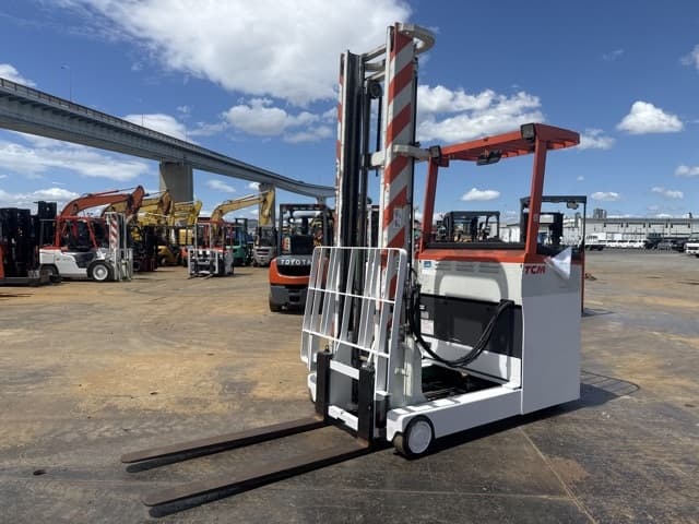 Reach Forklift — Auction (lot 8457-12019)