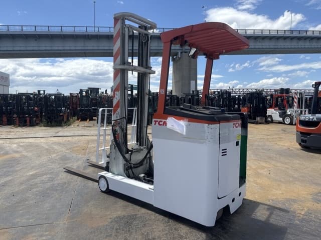 Reach Forklift — Auction (lot 8457-12019)