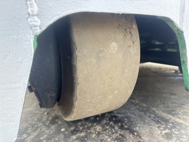 Reach Forklift — Auction (lot 8457-12019)