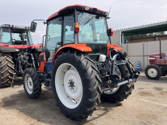 Tractor — Auction (lot 8457-1202)