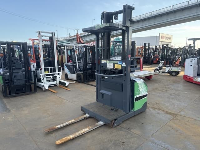 Battery Forklift — Auction (lot 8457-12023)