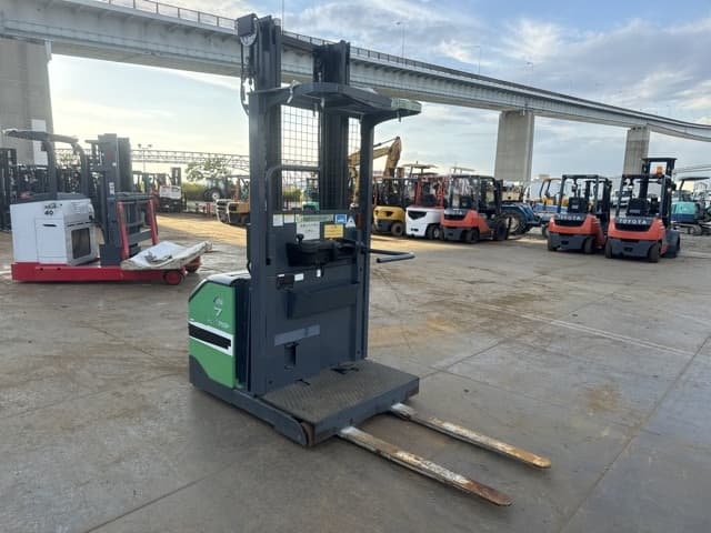 Battery Forklift — Auction (lot 8457-12023)