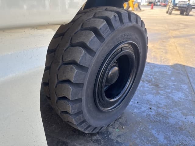 Battery Forklift — Auction (lot 8457-12024)