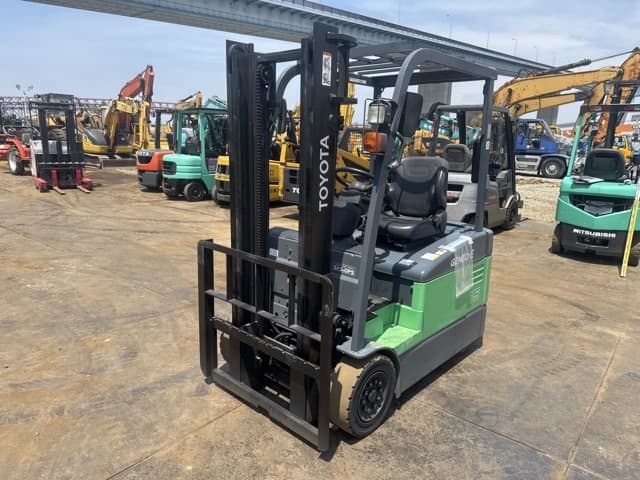 Battery Forklift — Auction (lot 8457-12028)