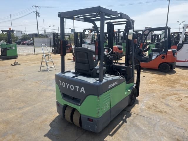 Battery Forklift — Auction (lot 8457-12028)