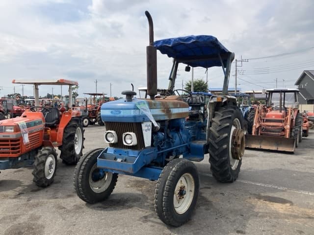 Tractor — Auction (lot 8457-1203)