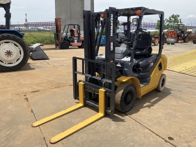 Forklift — Auction (lot 8457-12030)