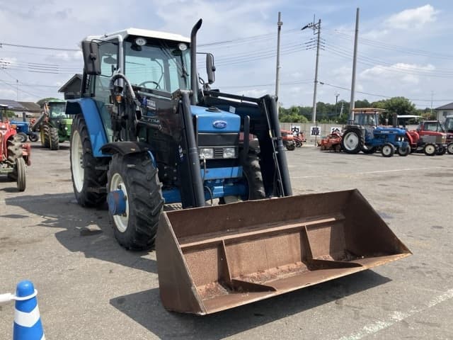 Tractor — Auction (lot 8457-1204)