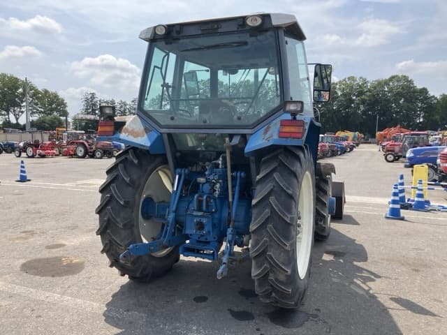 Tractor — Auction (lot 8457-1204)