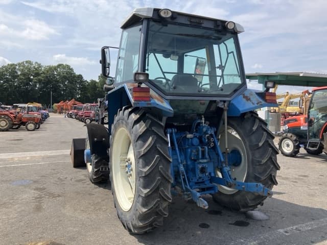 Tractor — Auction (lot 8457-1204)