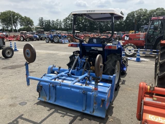 Tractor — Auction (lot 8457-1205)