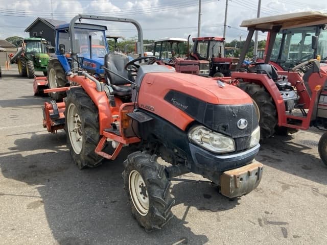 Tractor — Auction (lot 8457-1207)