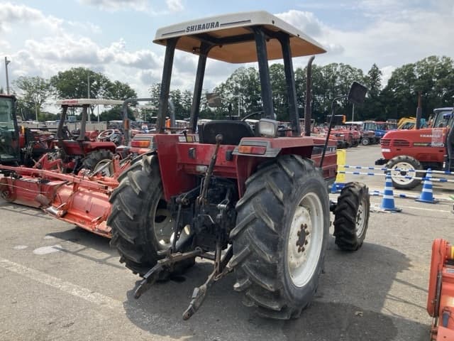 Tractor — Auction (lot 8457-1208)