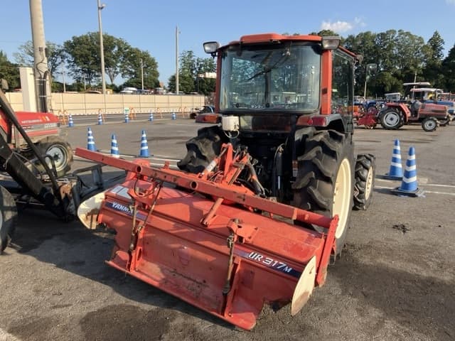 Tractor — Auction (lot 8457-1210)