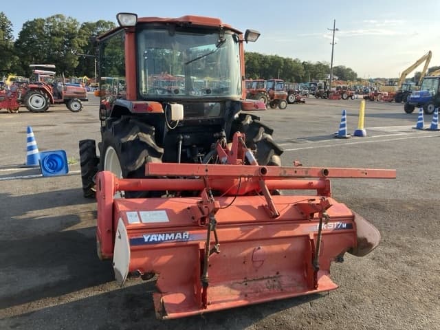 Tractor — Auction (lot 8457-1210)