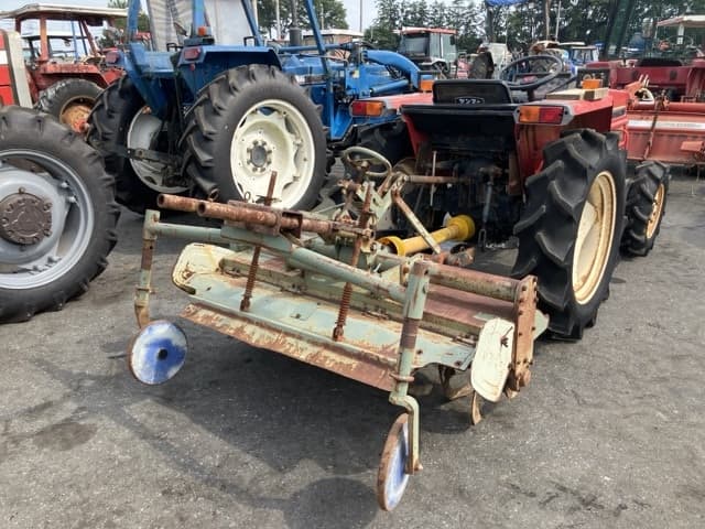 Tractor — Auction (lot 8457-1211)