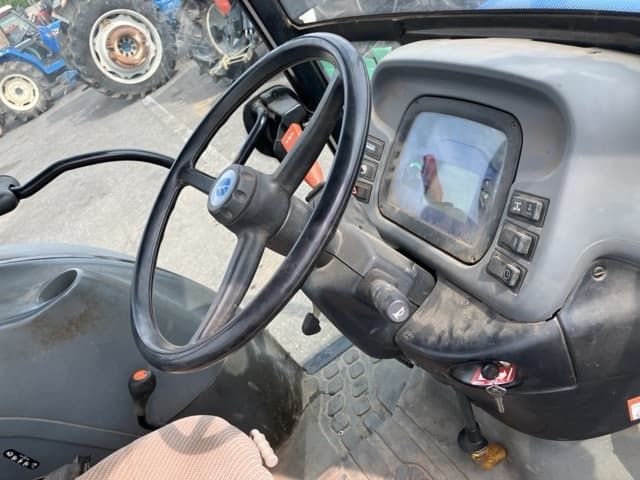 Tractor — Auction (lot 8457-1213)