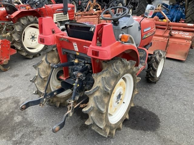 Tractor — Auction (lot 8457-1216)