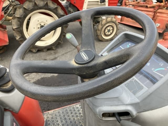 Tractor — Auction (lot 8457-1216)