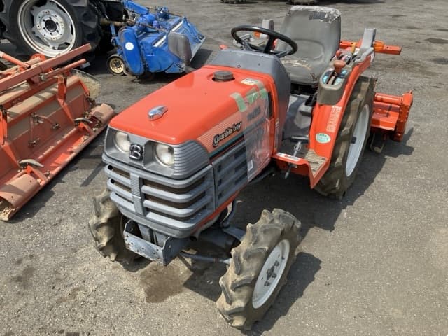 Tractor — Auction (lot 8457-1217)