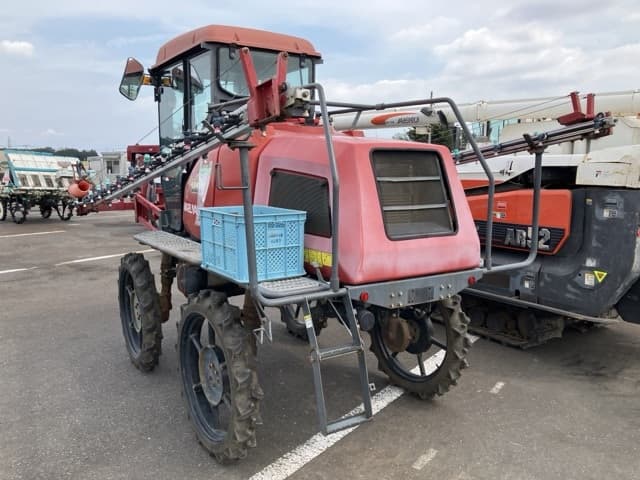 HIGH CLEARANCE BOOM SPRAYER — Auction (lot 8457-1219)