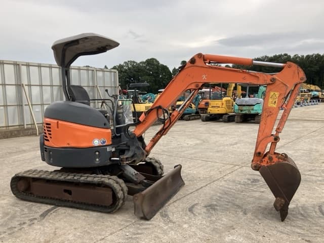 MINI EXCAVATOR — Auction (lot 8457-122)