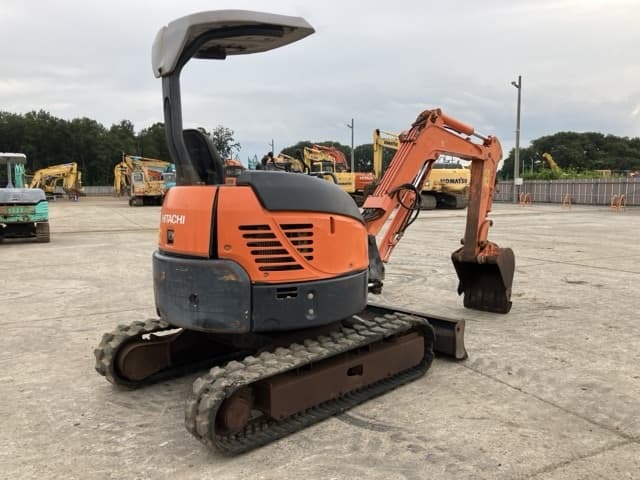 MINI EXCAVATOR — Auction (lot 8457-122)