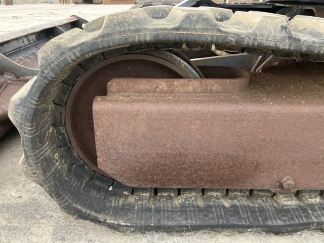 MINI EXCAVATOR — Auction (lot 8457-122)