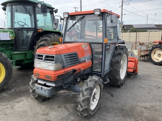 Tractor — Auction (lot 8457-1220)