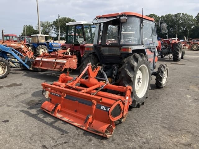 Tractor — Auction (lot 8457-1220)