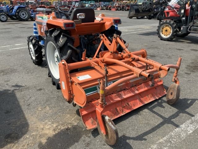 Tractor — Auction (lot 8457-1222)