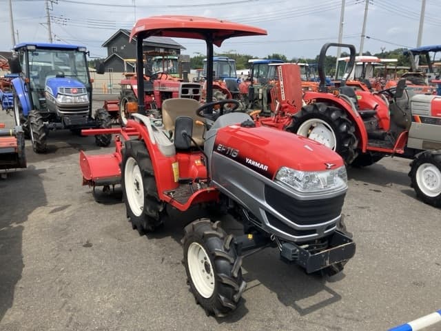 Tractor — Auction (lot 8457-1226)
