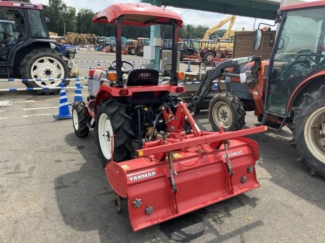 Tractor — Auction (lot 8457-1226)