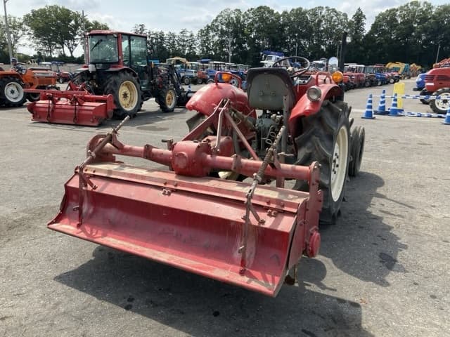 Tractor — Auction (lot 8457-1227)