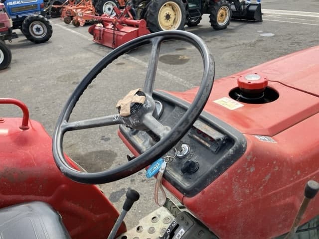 Tractor — Auction (lot 8457-1227)