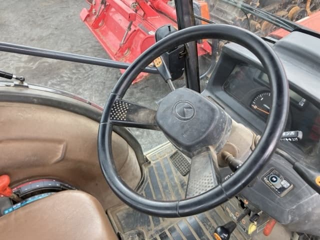 Tractor — Auction (lot 8457-1229)