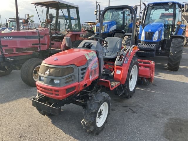 Tractor — Auction (lot 8457-1233)