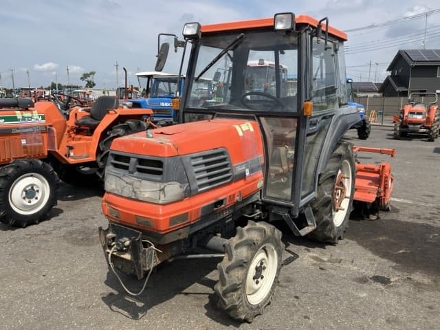 Tractor — Auction (lot 8457-1234)