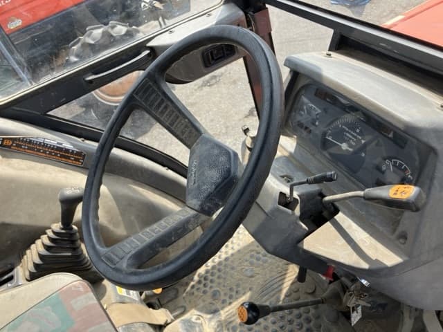 Tractor — Auction (lot 8457-1234)
