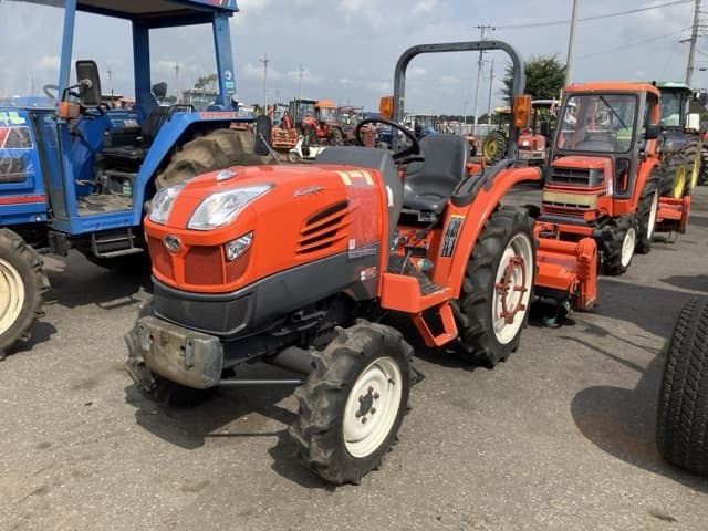 Tractor — Auction (lot 8457-1235)