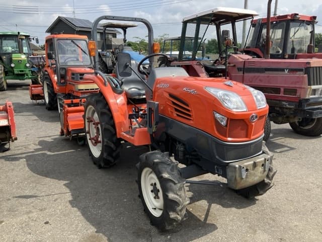 Tractor — Auction (lot 8457-1235)