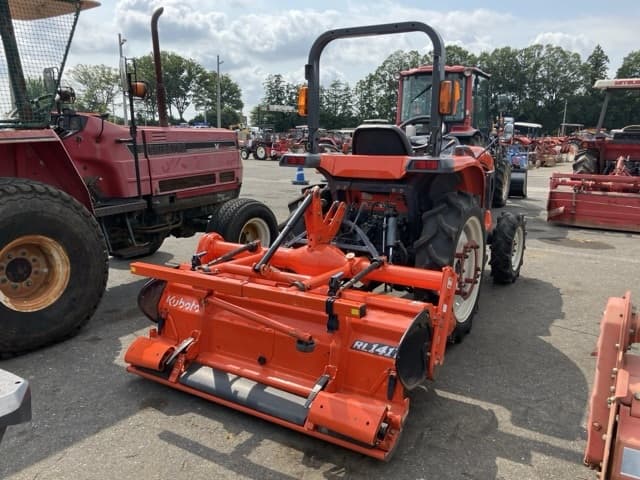Tractor — Auction (lot 8457-1235)